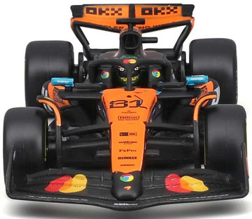 1-43-f1-mclaren-mcl39-2025-piastri-with-helmet