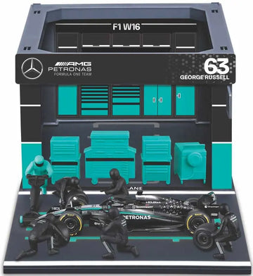 1-43-f1-mercedes-amg-w16-2025-pit-pass-diorama-russell