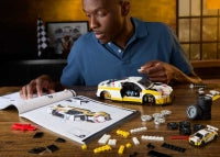 Mattel Brick Shop Hot Wheels Elite: Audi r8 Lms