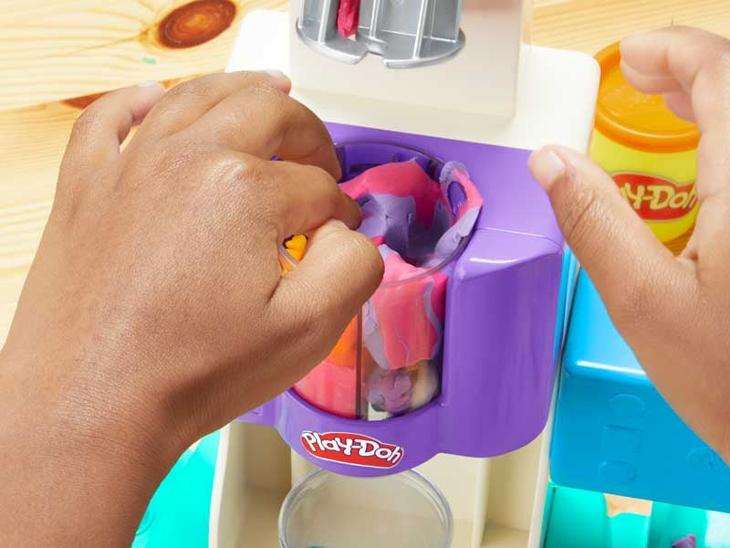 play-doh-rainbow-swirl-ice-cream-playset