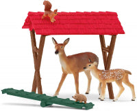 Schleich Feeding The Forest Animals