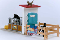 Schleich Horse Box With Mare And Foal